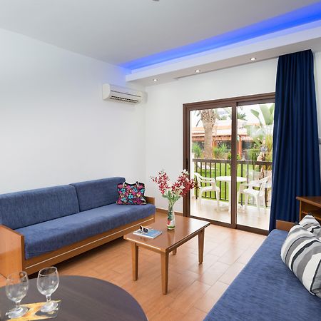 Loutsiana Deluxe Apts ไอยานาปา ภายนอก รูปภาพ