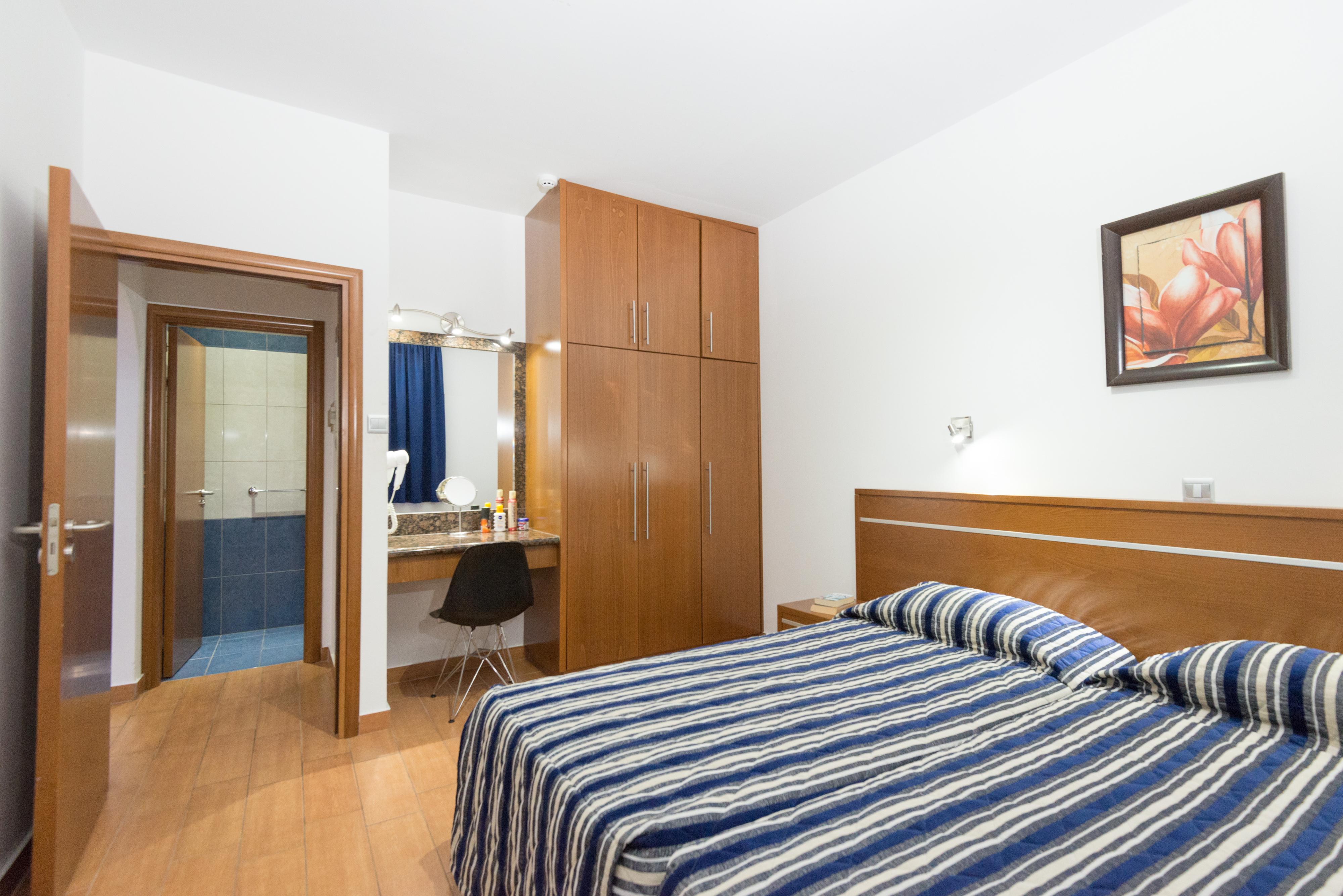 Loutsiana Deluxe Apts ไอยานาปา ภายนอก รูปภาพ
