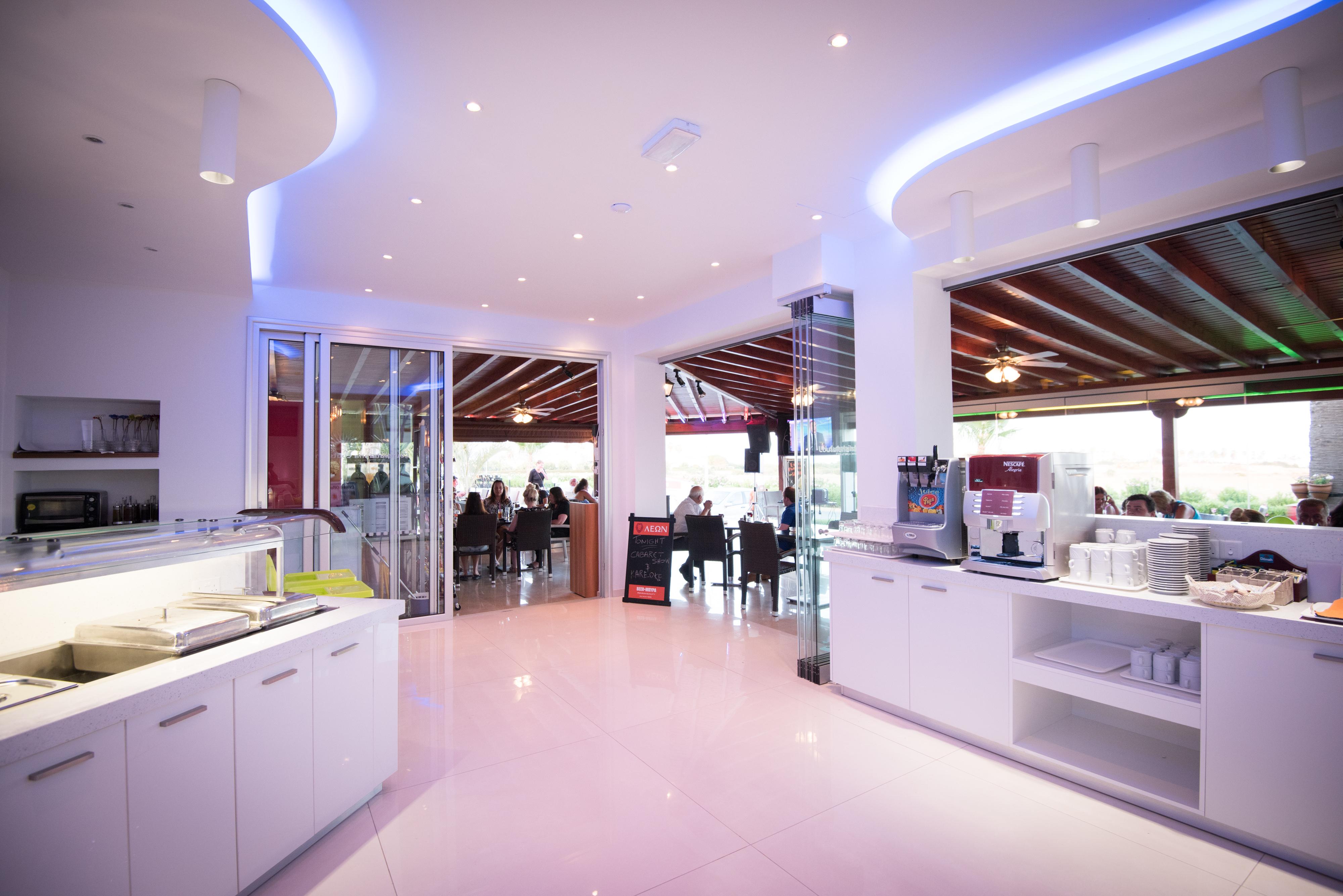Loutsiana Deluxe Apts ไอยานาปา ภายนอก รูปภาพ