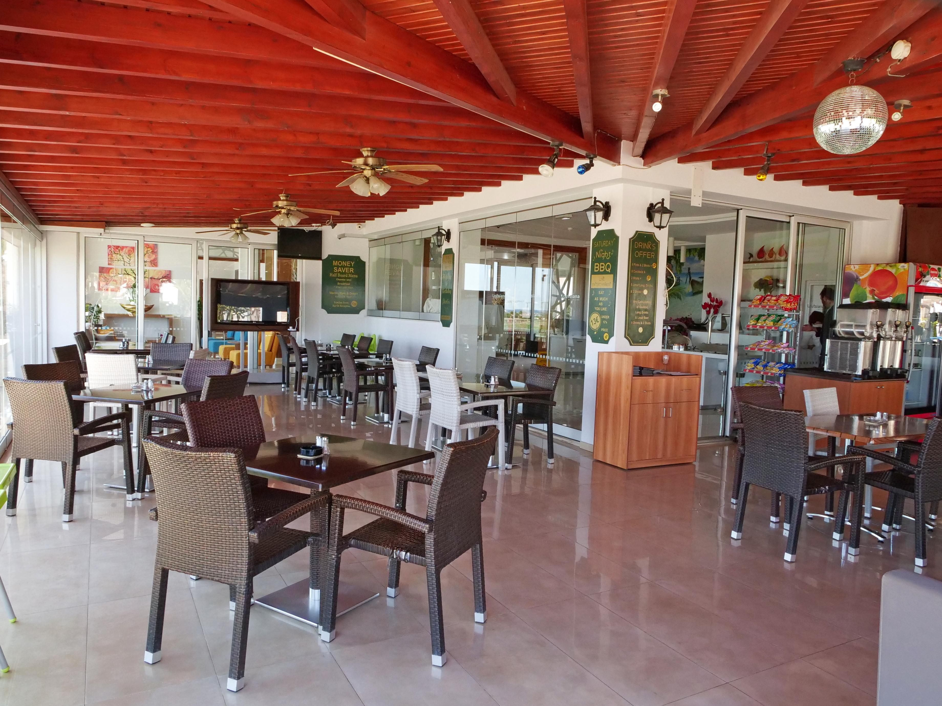 Loutsiana Deluxe Apts ไอยานาปา ภายนอก รูปภาพ