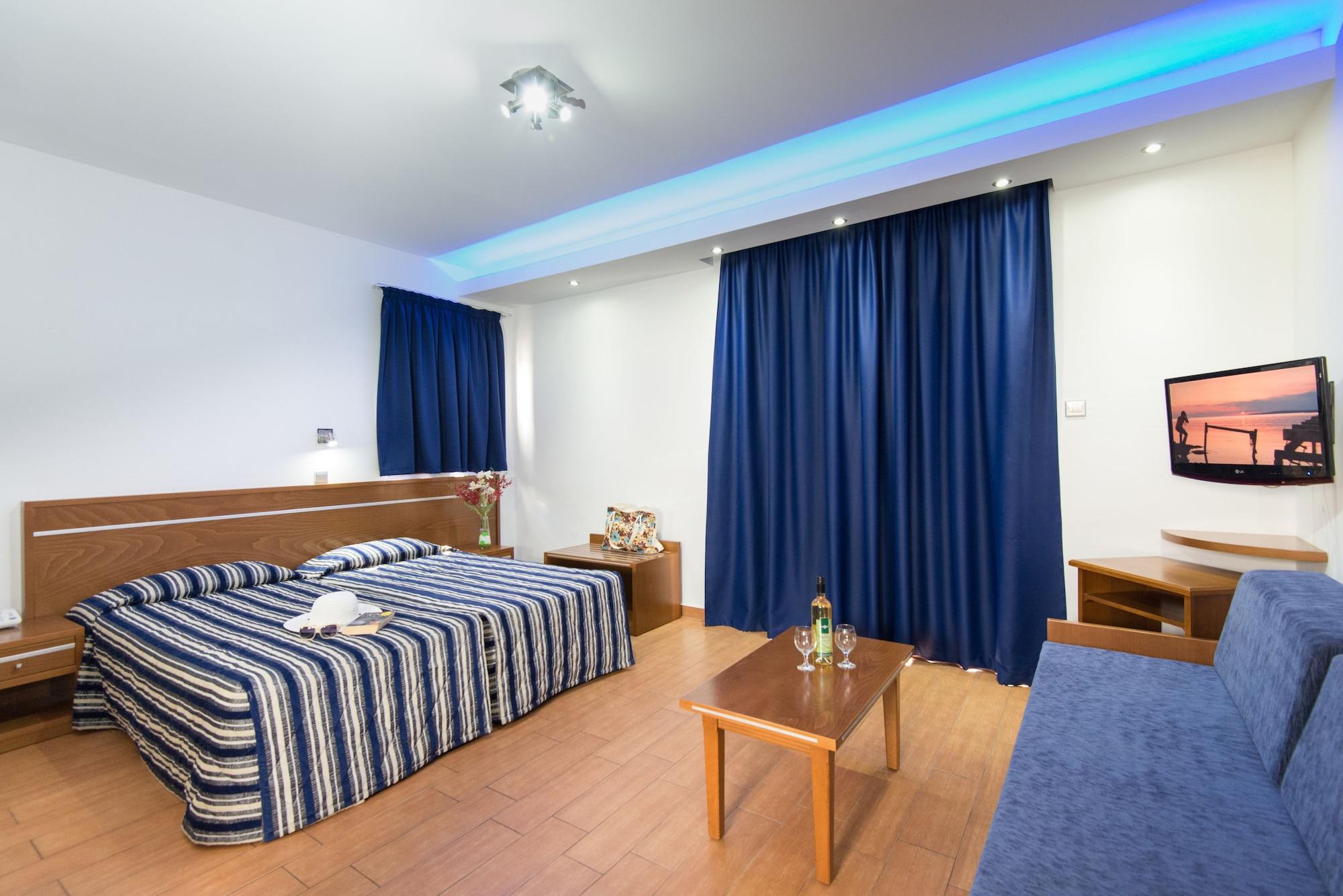 Loutsiana Deluxe Apts ไอยานาปา ภายนอก รูปภาพ