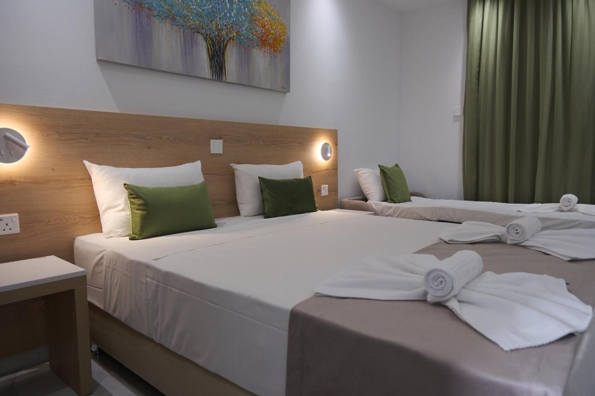 Loutsiana Deluxe Apts ไอยานาปา ห้อง รูปภาพ