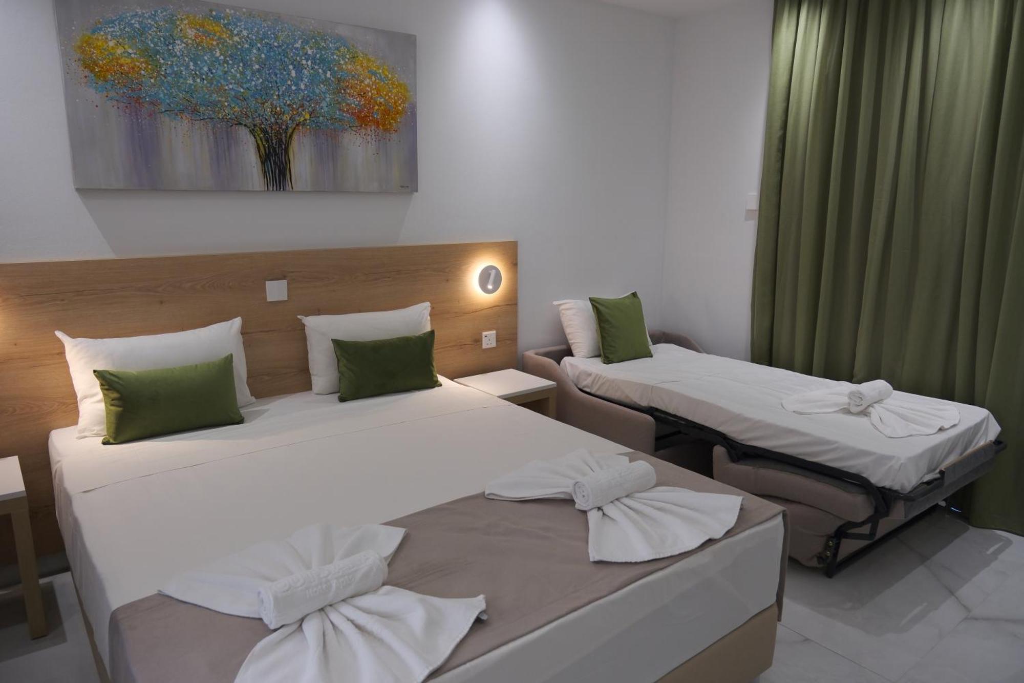 Loutsiana Deluxe Apts ไอยานาปา ห้อง รูปภาพ