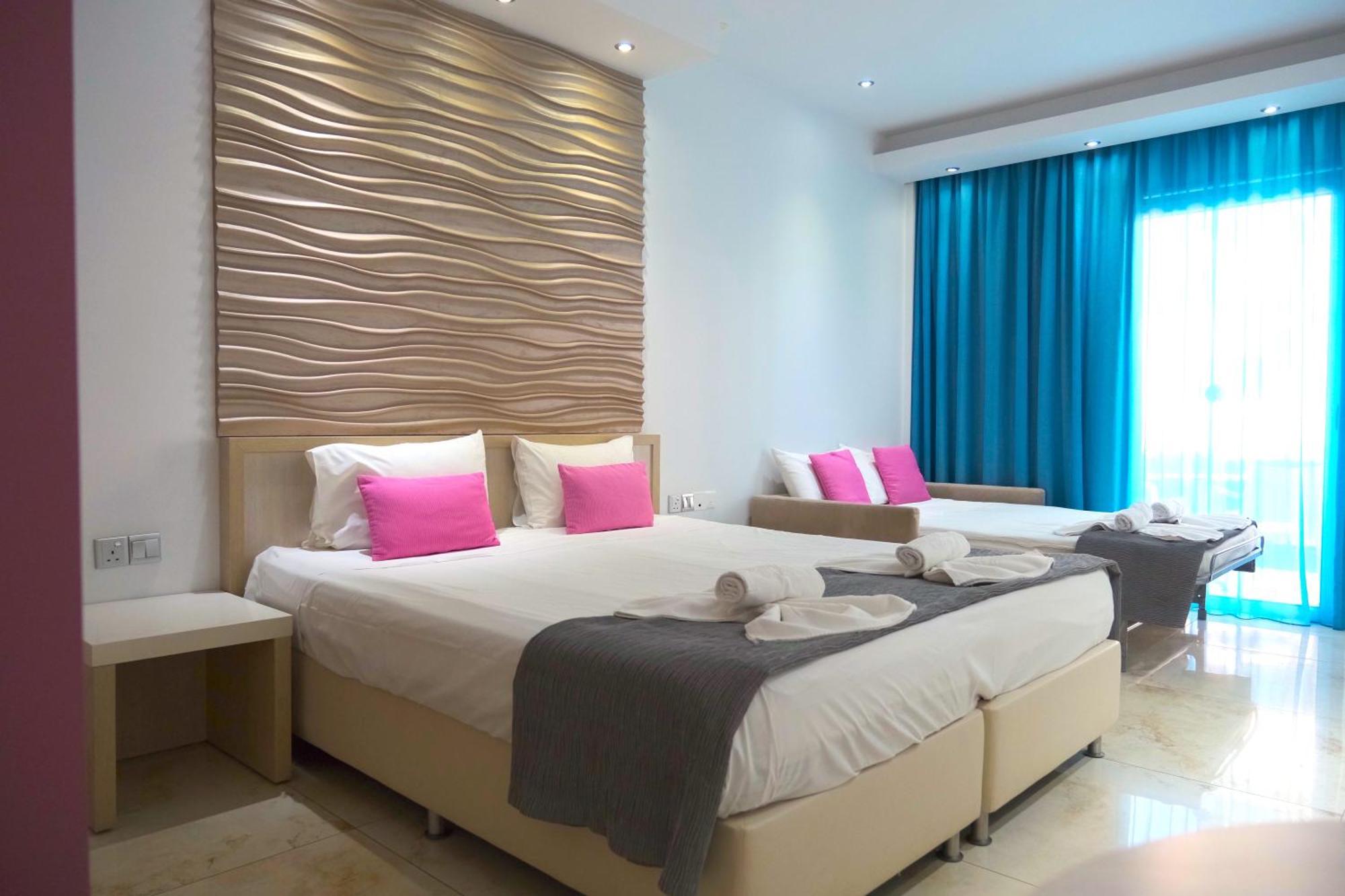 Loutsiana Deluxe Apts ไอยานาปา ภายนอก รูปภาพ
