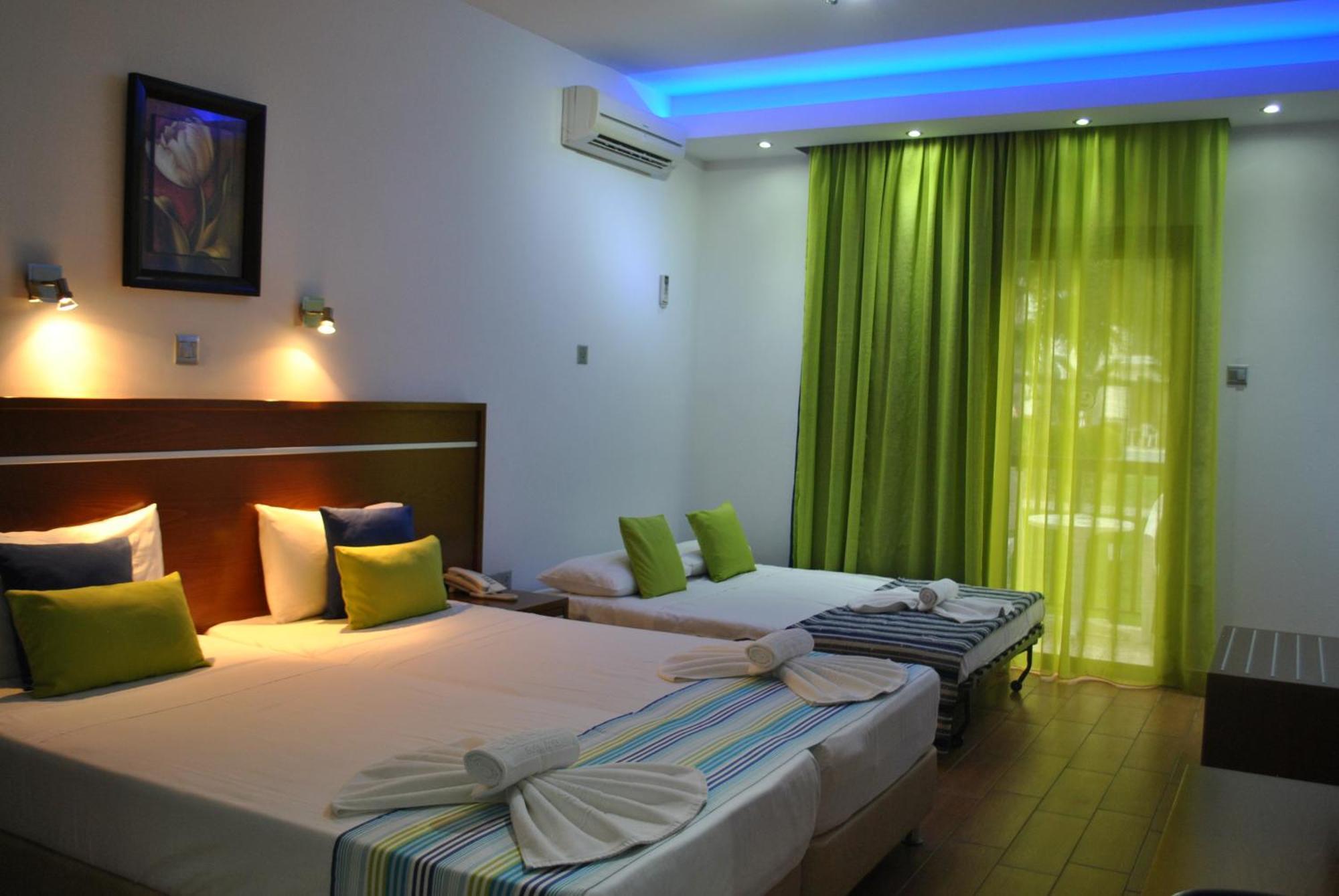 Loutsiana Deluxe Apts ไอยานาปา ห้อง รูปภาพ