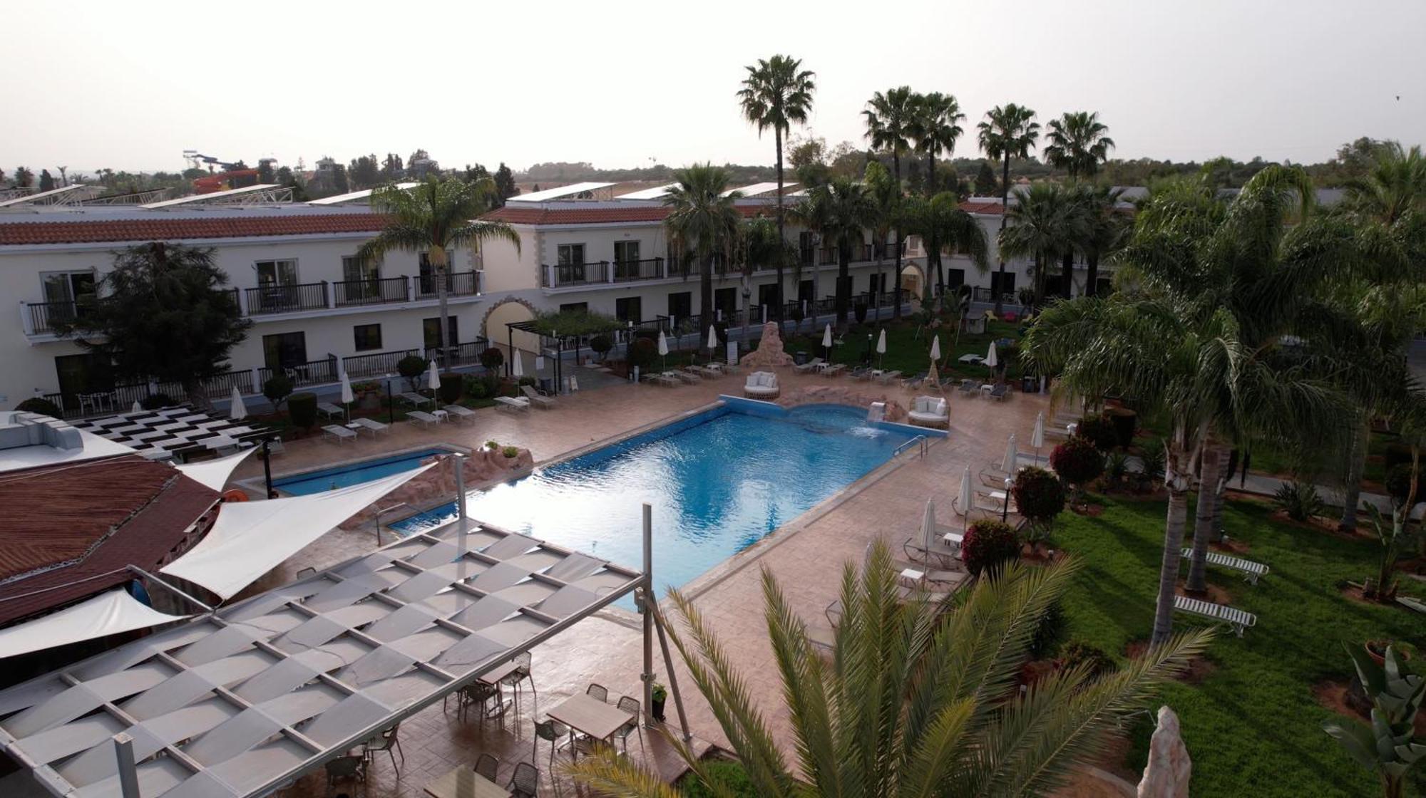 Loutsiana Deluxe Apts ไอยานาปา ภายนอก รูปภาพ