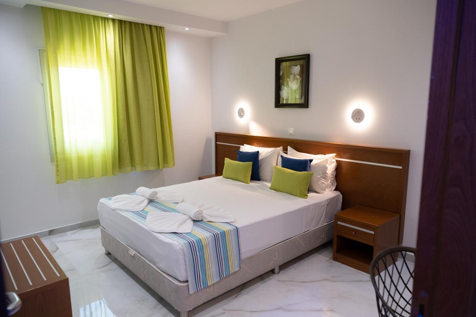 Loutsiana Deluxe Apts ไอยานาปา ห้อง รูปภาพ